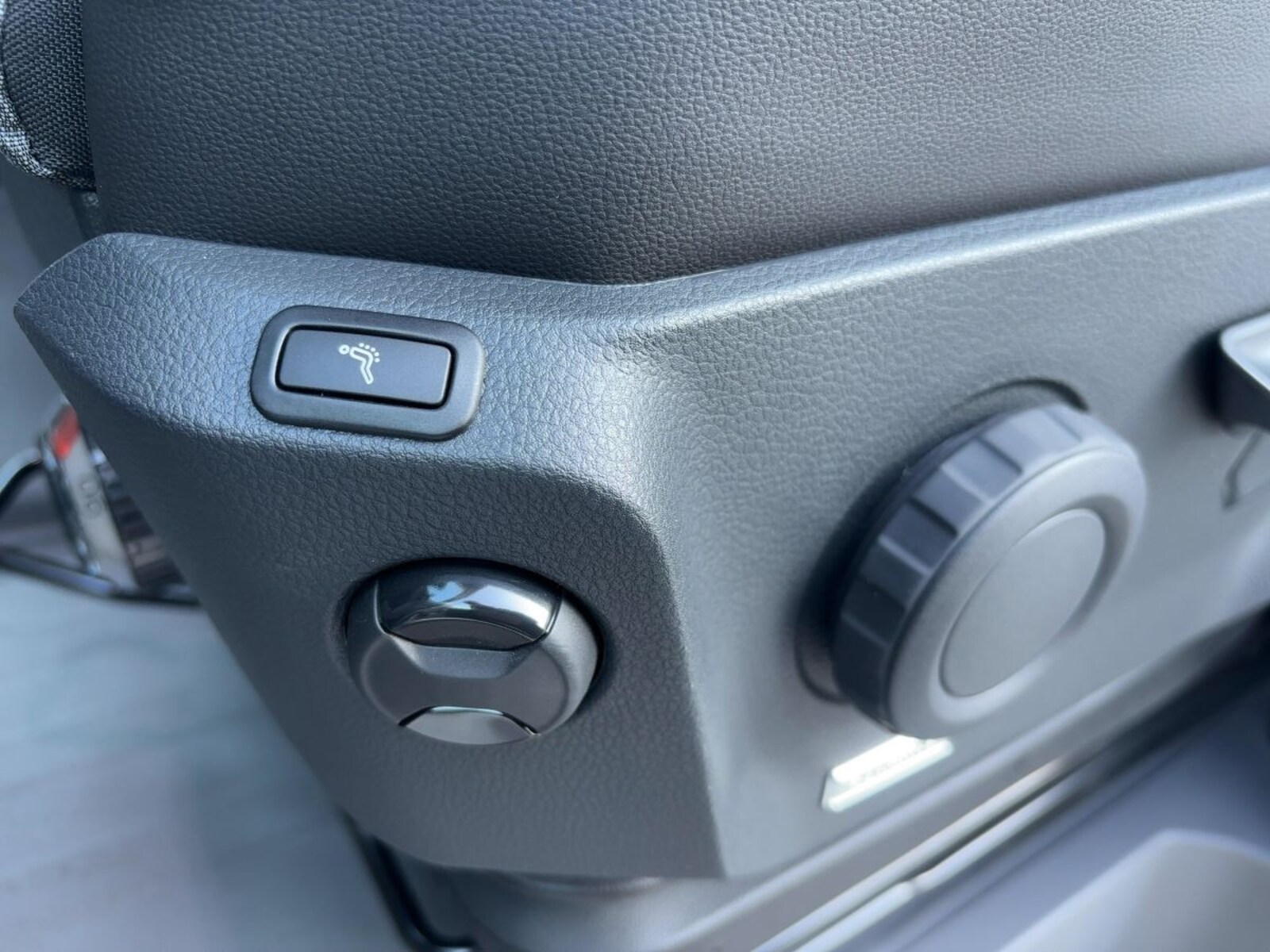 Volkswagen Crafter Kasten mittlerer Radstand – Bild 11