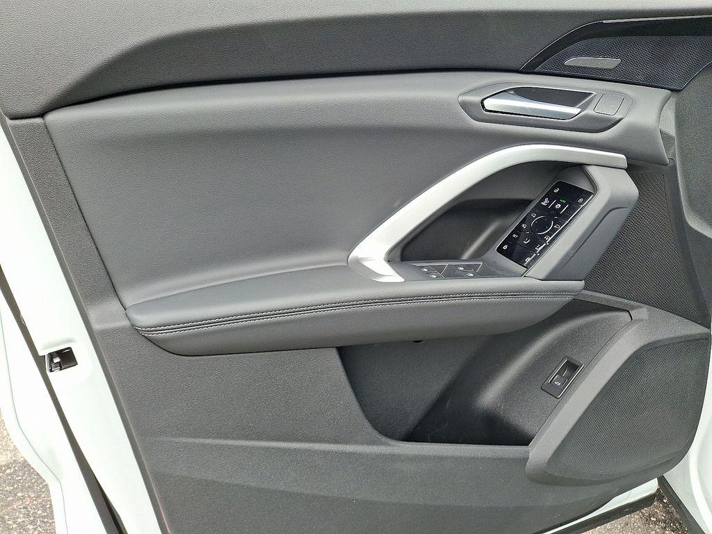 2025 Audi Q5 Premium Plus - Photo 12
