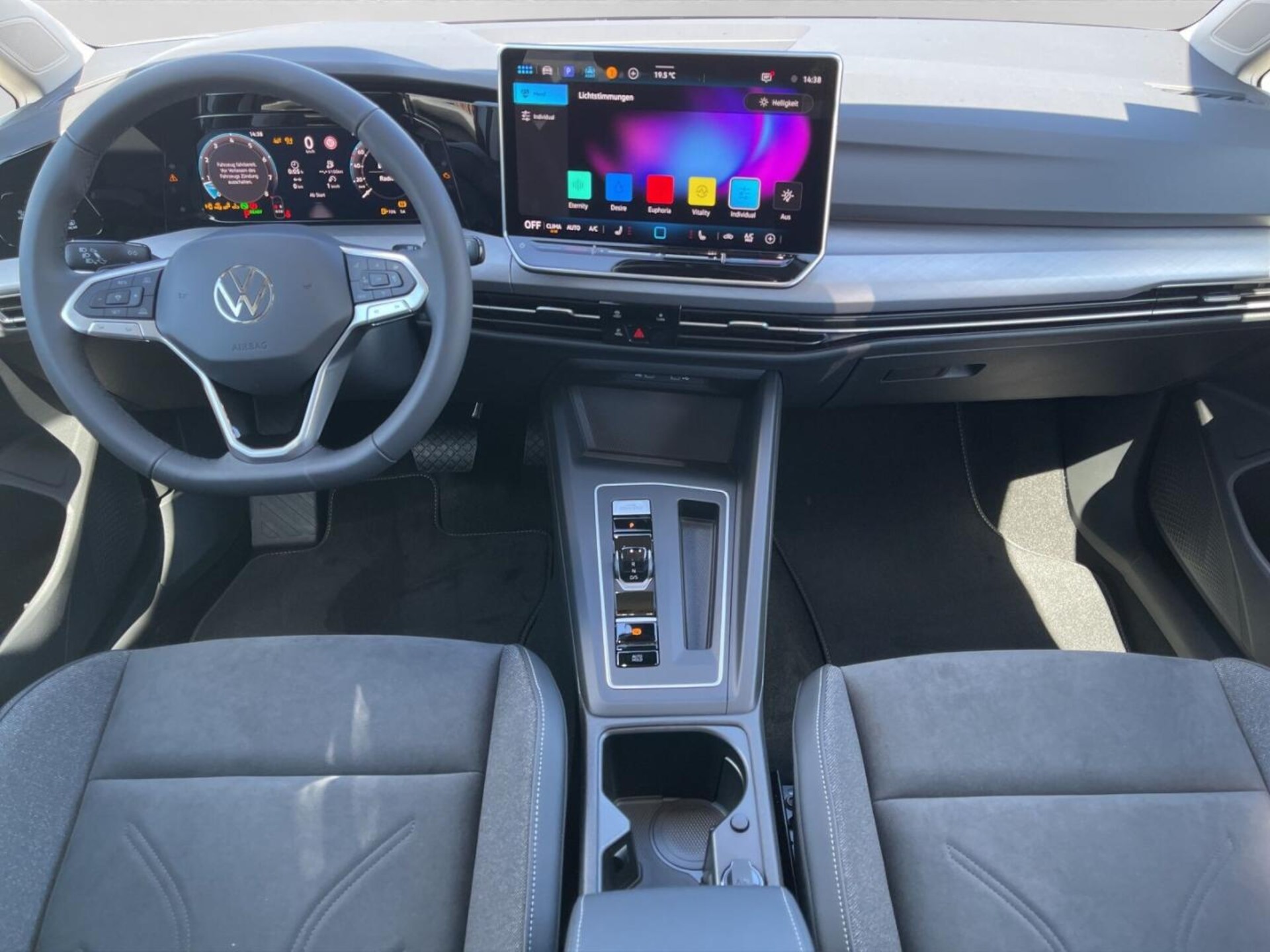 Volkswagen Golf Life