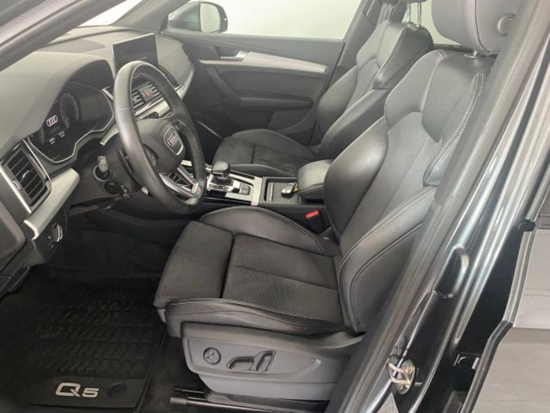 Audi Q5 Sportback S line