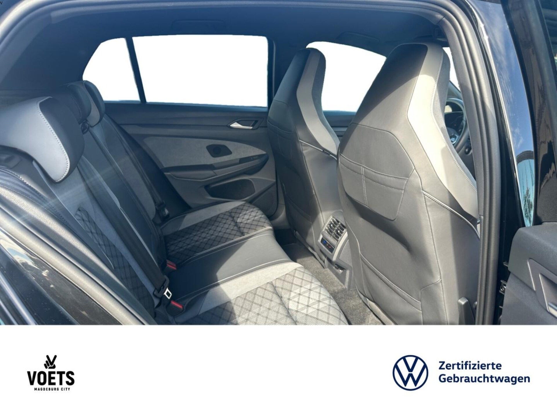 Volkswagen Golf R-Line