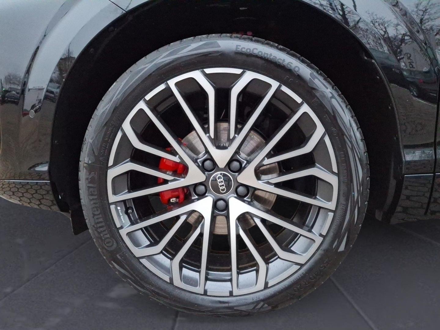 Bild über Audi Q3 SUV TFSI 110 kW S tronic - für weitere Informationen kontaktieren Sie den Audi Partner