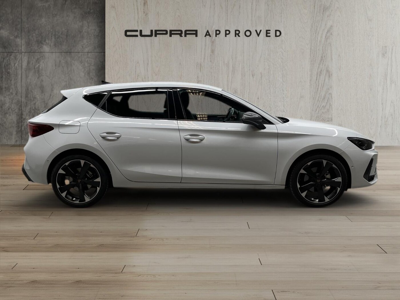 CUPRA Leon León 1.5 eTSI DSG 110 kW (150 CV) — photo 3