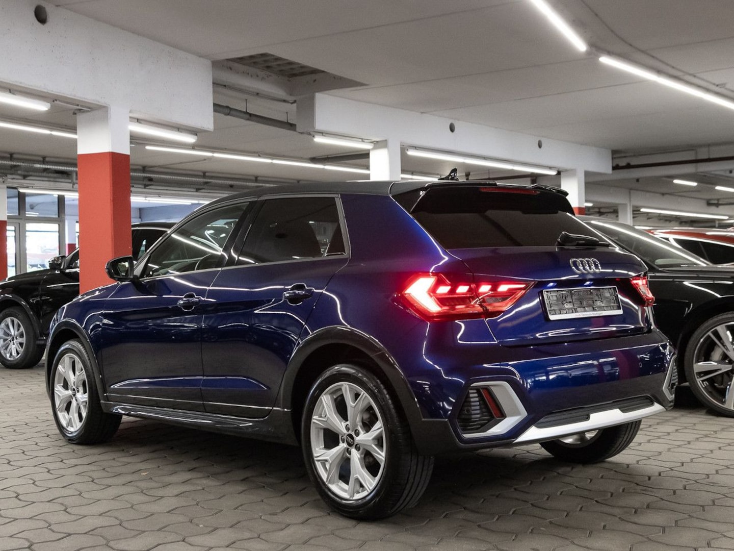 Bild über Audi A1 allstreet 30 TFSI S tronic - für weitere Informationen kontaktieren Sie den Audi Partner