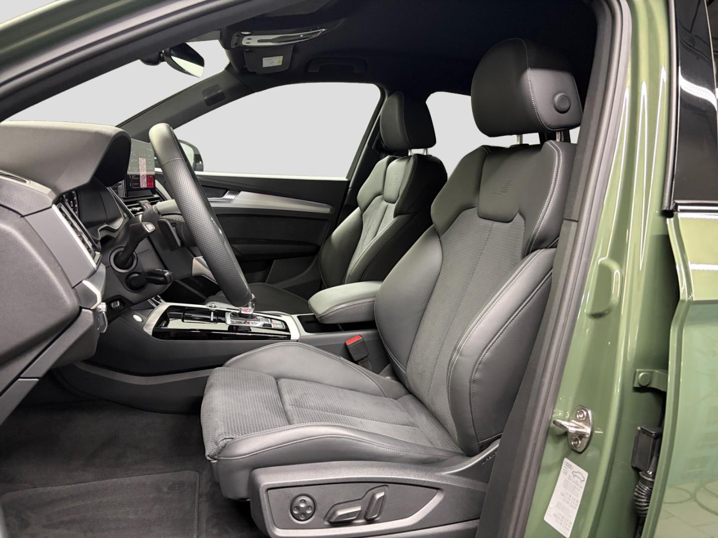 Bild über Audi Q5 TFSI e S line business 50 TFSI e quattro S tronic - für weitere Informationen kontaktieren Sie den Audi Partner