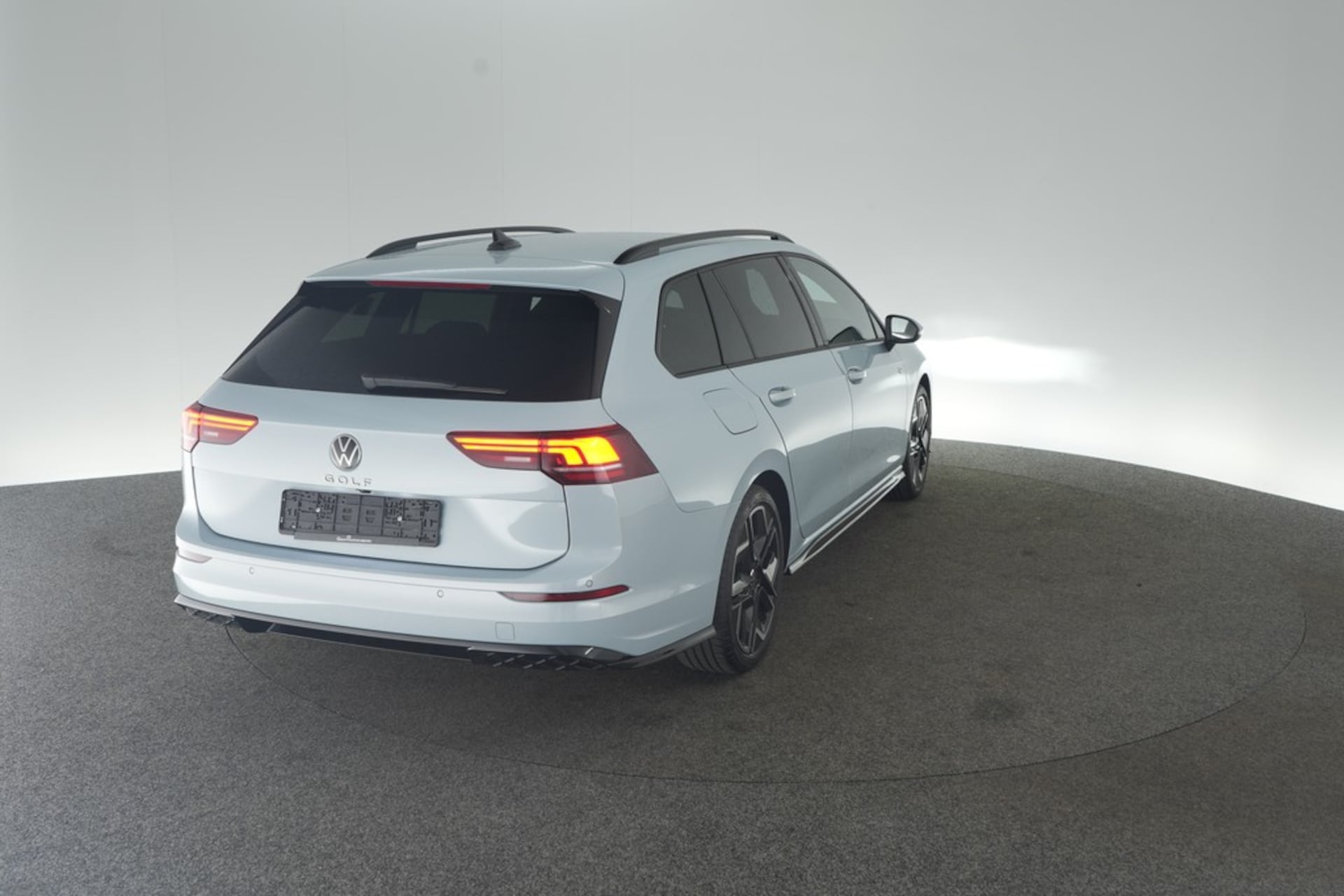 Volkswagen Golf Variant R-Line
