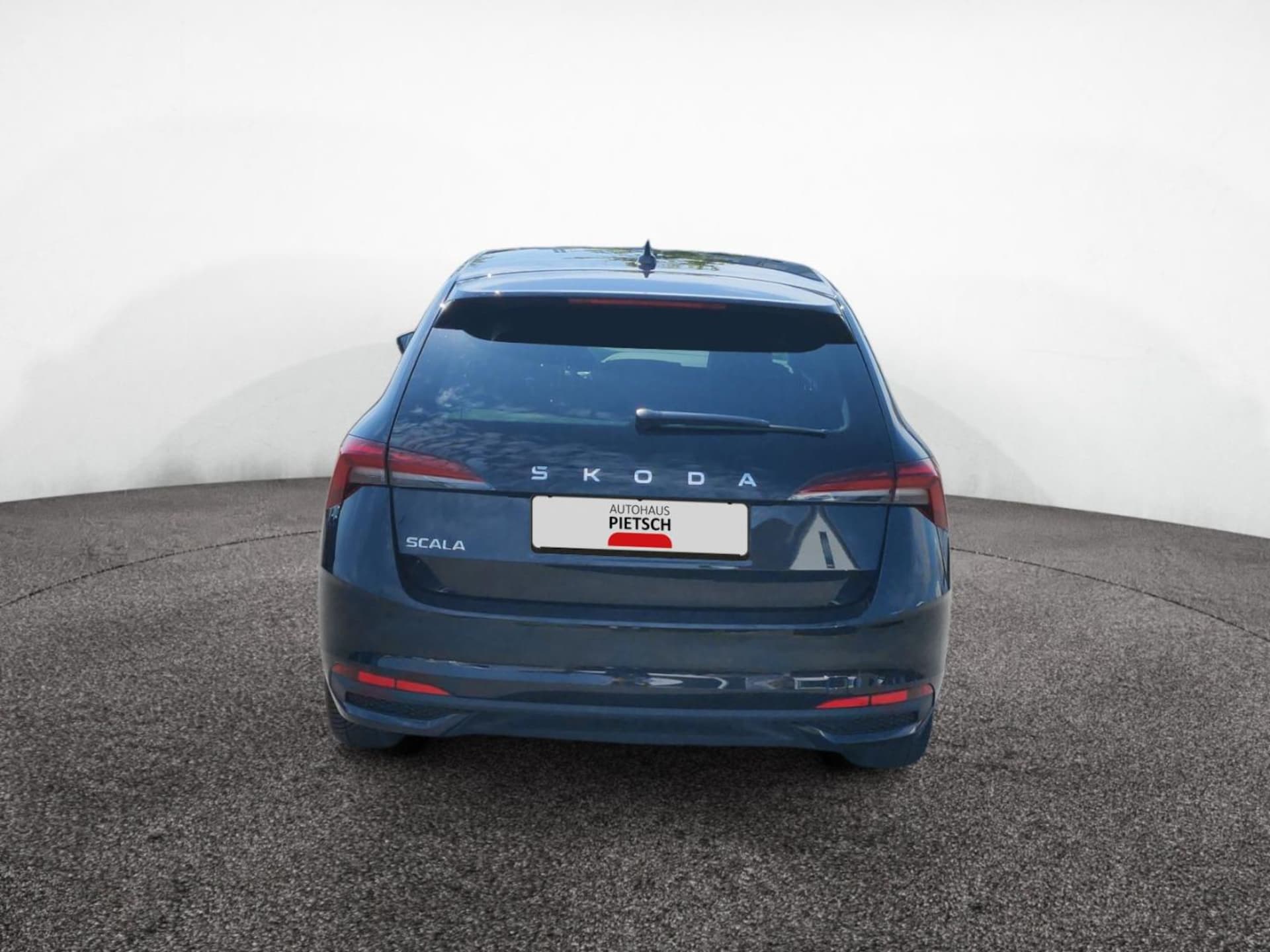 Skoda Scala Tour