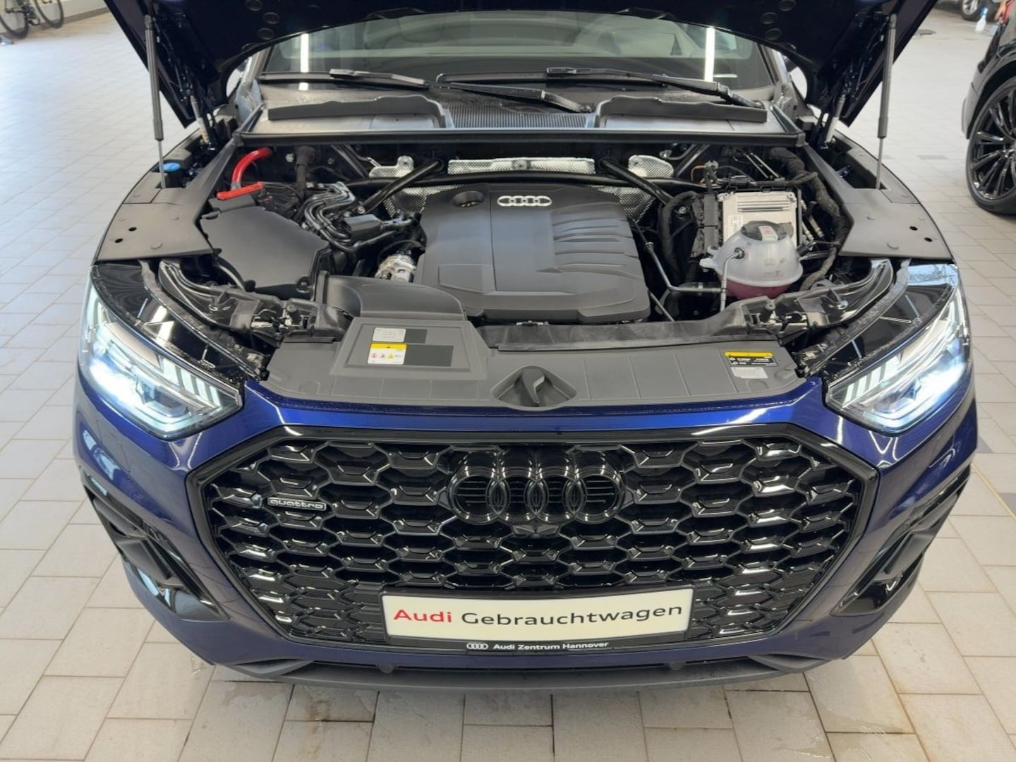 Bild über Audi Q5 Sportback 40 TDI quattro S tronic - für weitere Informationen kontaktieren Sie den Audi Partner