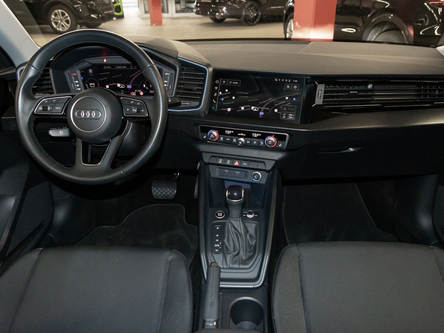Bild über Audi A1 allstreet 30 TFSI S tronic - für weitere Informationen kontaktieren Sie den Audi Partner