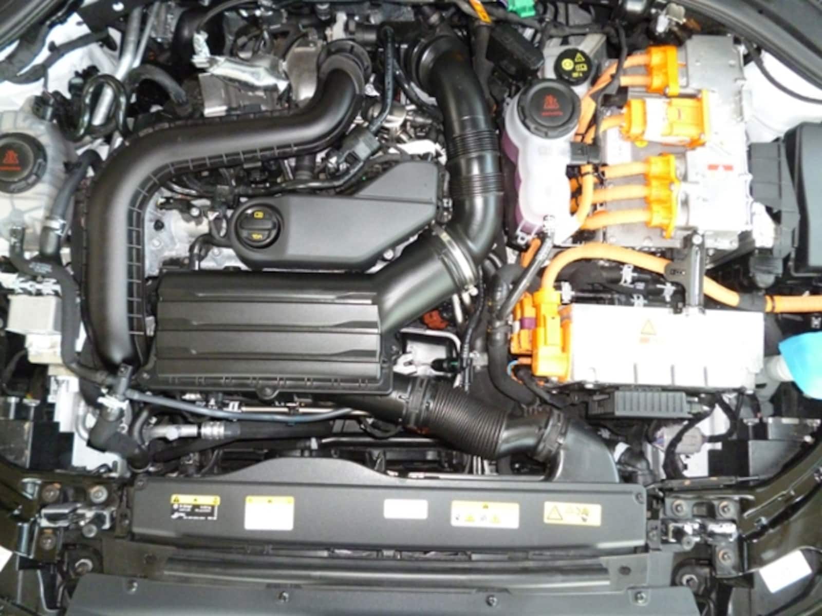Volkswagen Passat – Bild 16