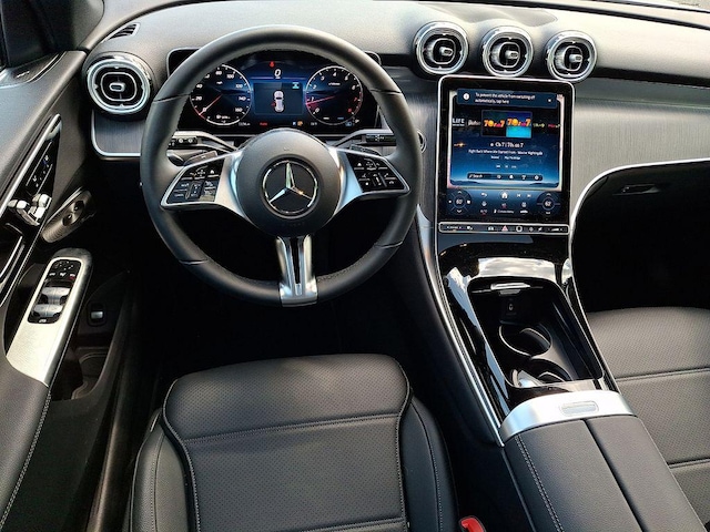 2026 Mercedes-Benz GLC 300