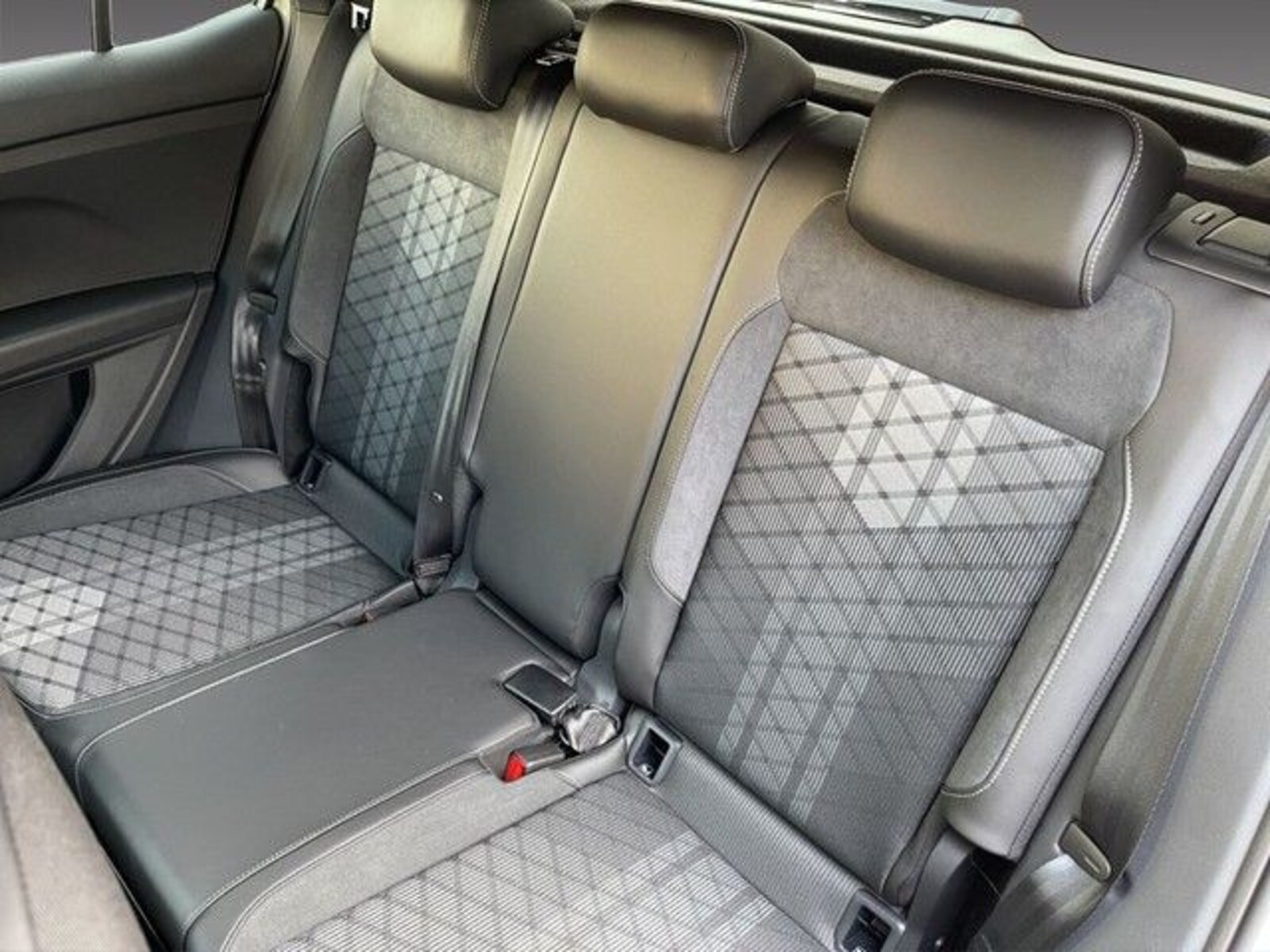 Volkswagen T-Cross – Bild 13