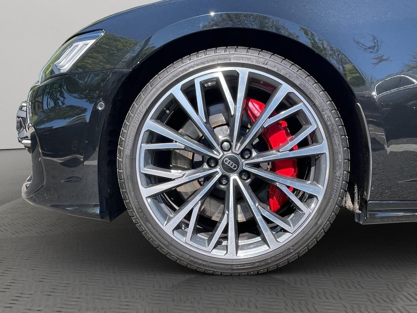 Bild über Audi S6 Limousine TDI quattro tiptronic - für weitere Informationen kontaktieren Sie den Audi Partner