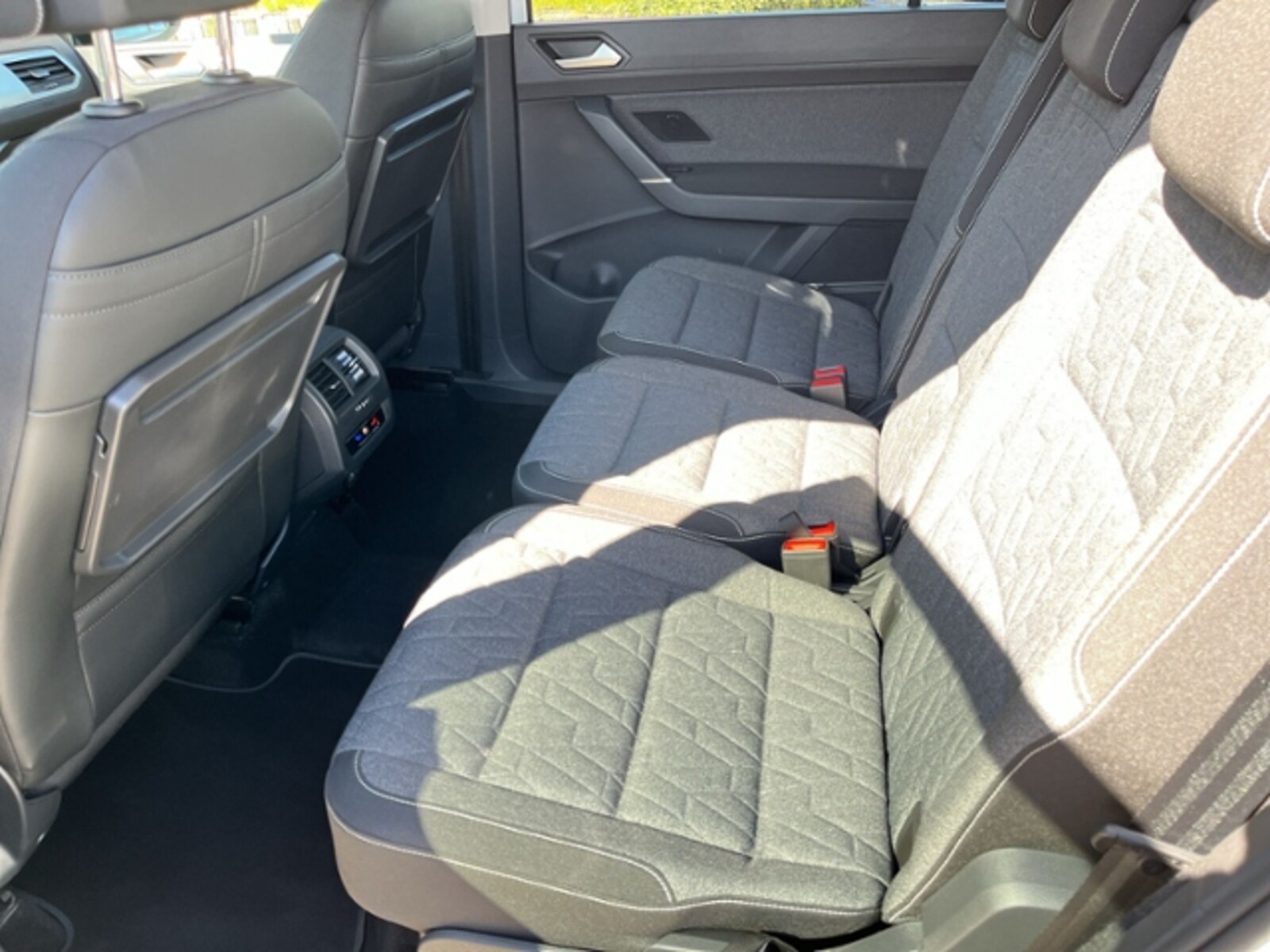 Volkswagen Touran – Bild 11