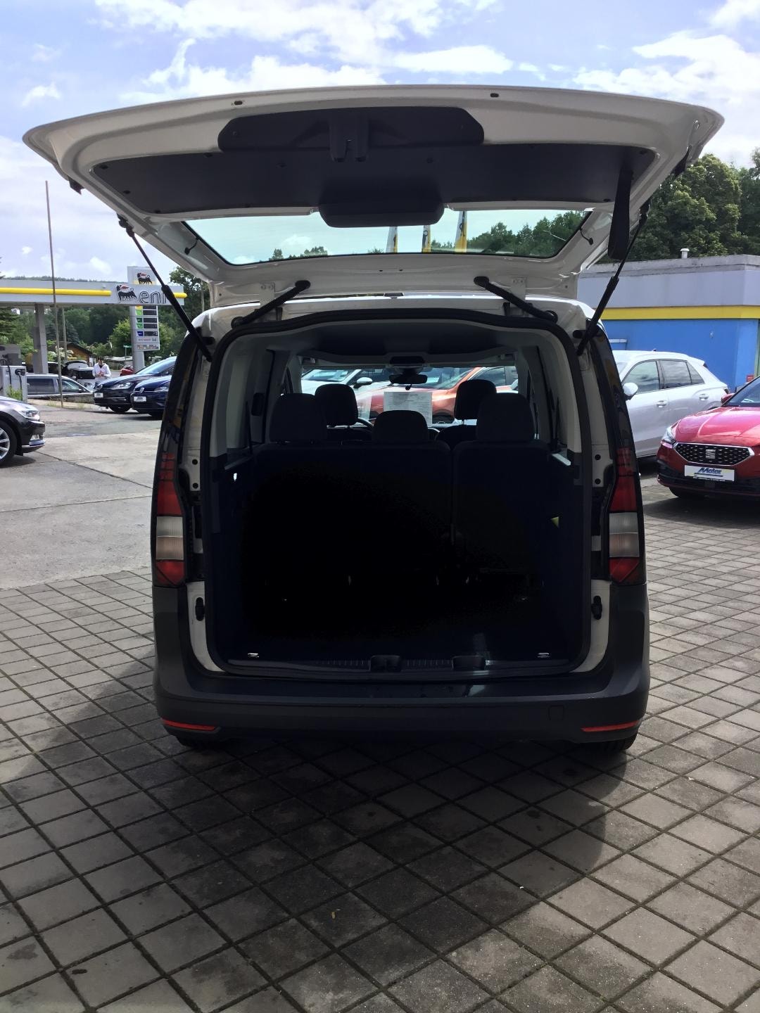 Volkswagen Caddy Kombi Basis-Modell