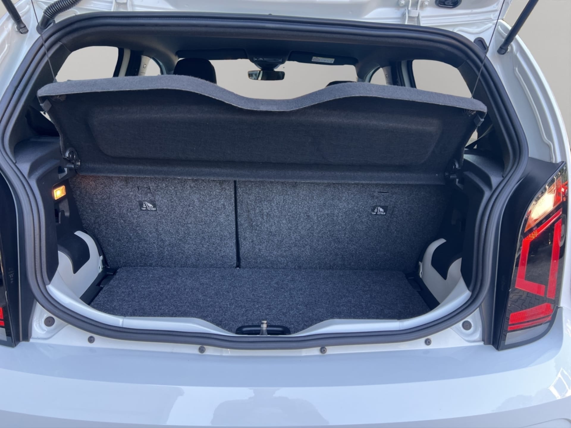 Volkswagen up! ACTIVE