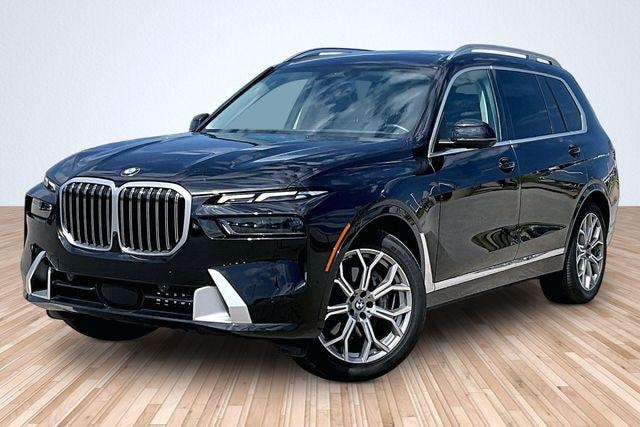 2023 BMW X7