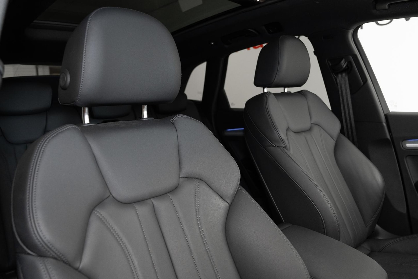 Image about Audi Q5 TFSI e S line 55 TFSI e quattro S tronic