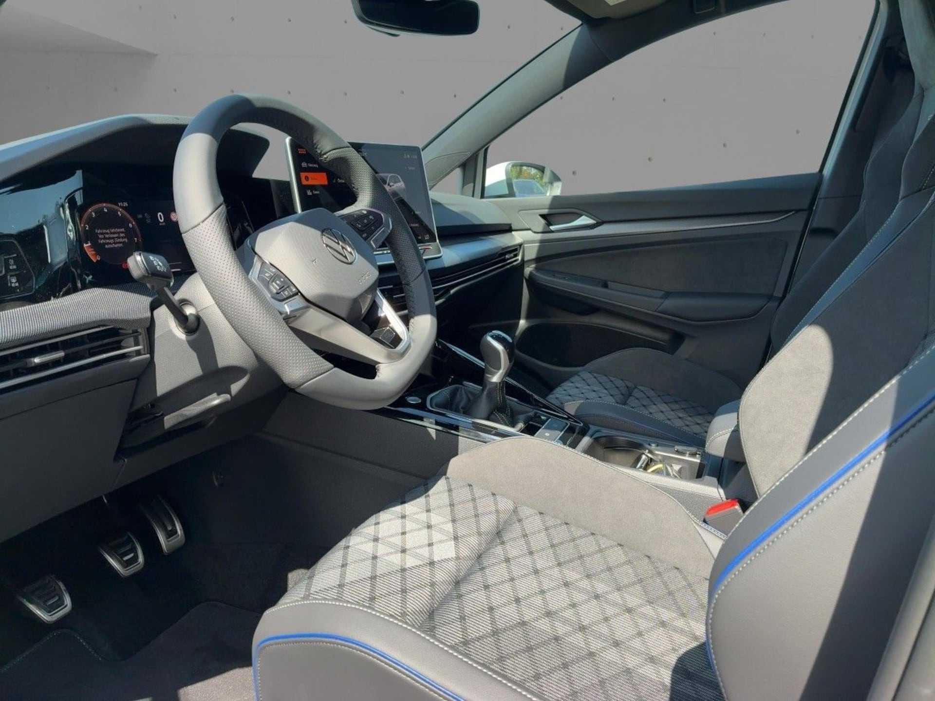 Volkswagen Golf R-Line