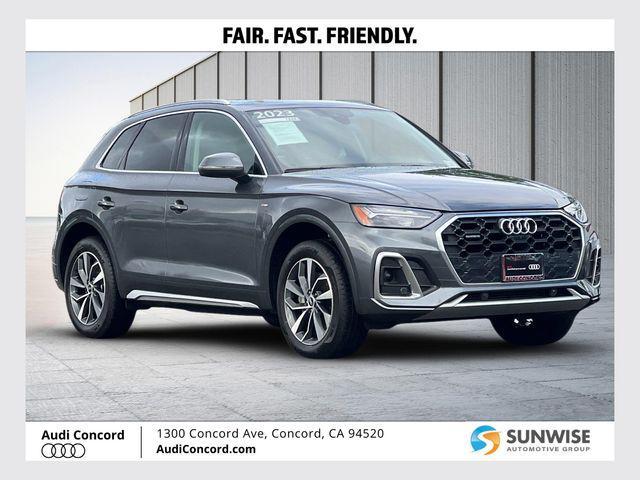 2023 Audi Q5 45 Premium Plus's photo
