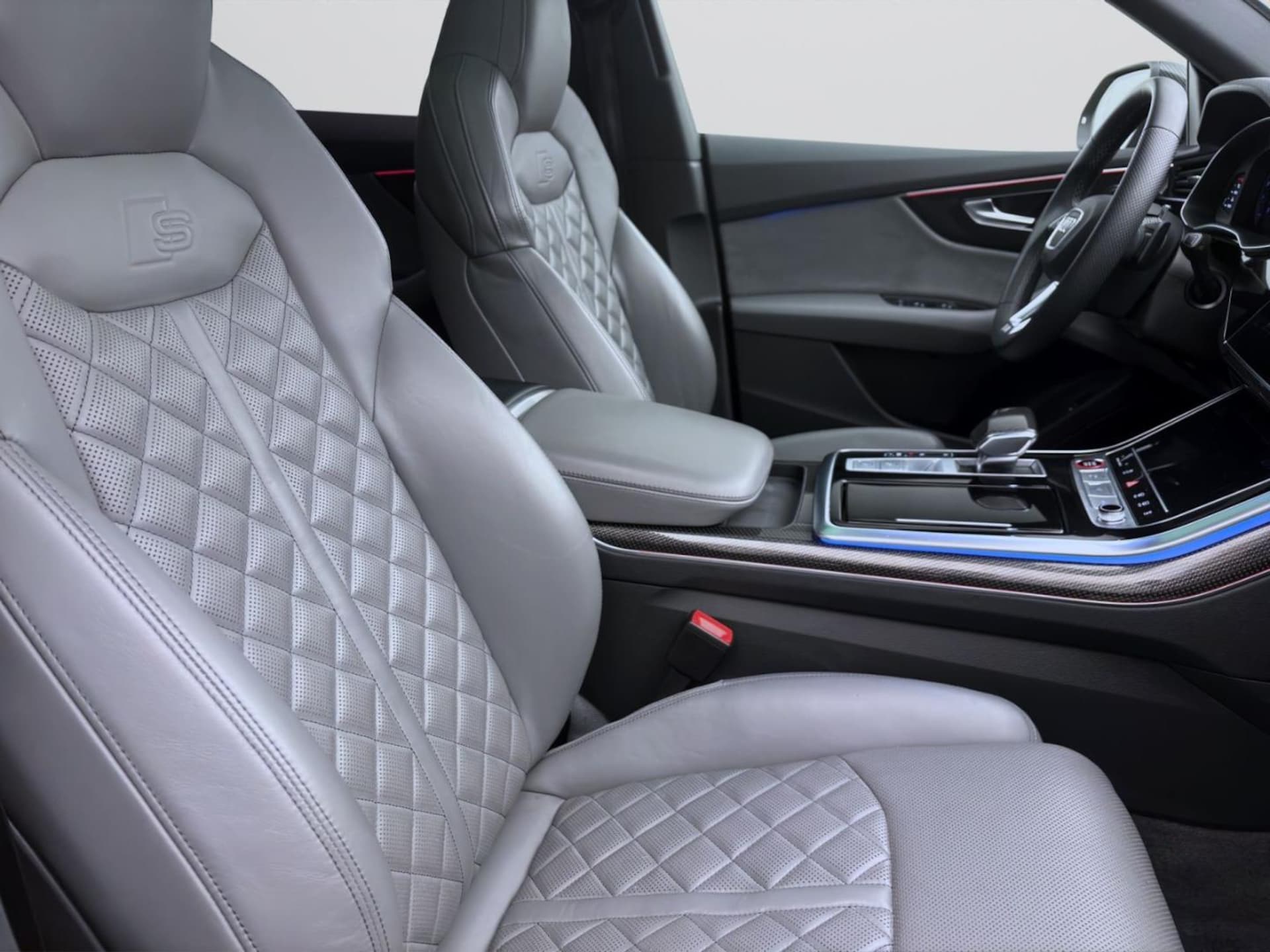 Audi SQ8 SUV