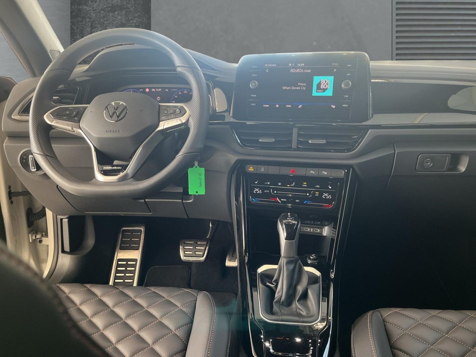 Volkswagen T-Roc Cabriolet – Bild 8