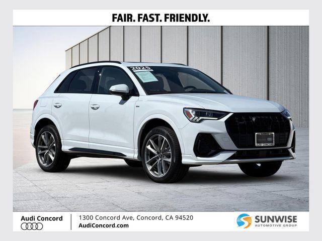 2025 Audi Q3 45 TFSI S Line Premium quattro's photo
