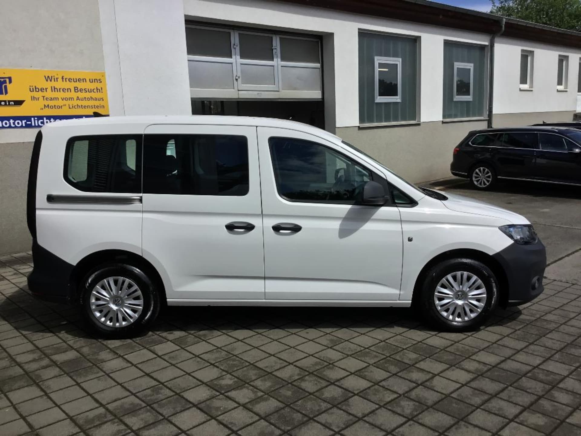 Volkswagen Caddy Kombi Basis-Modell