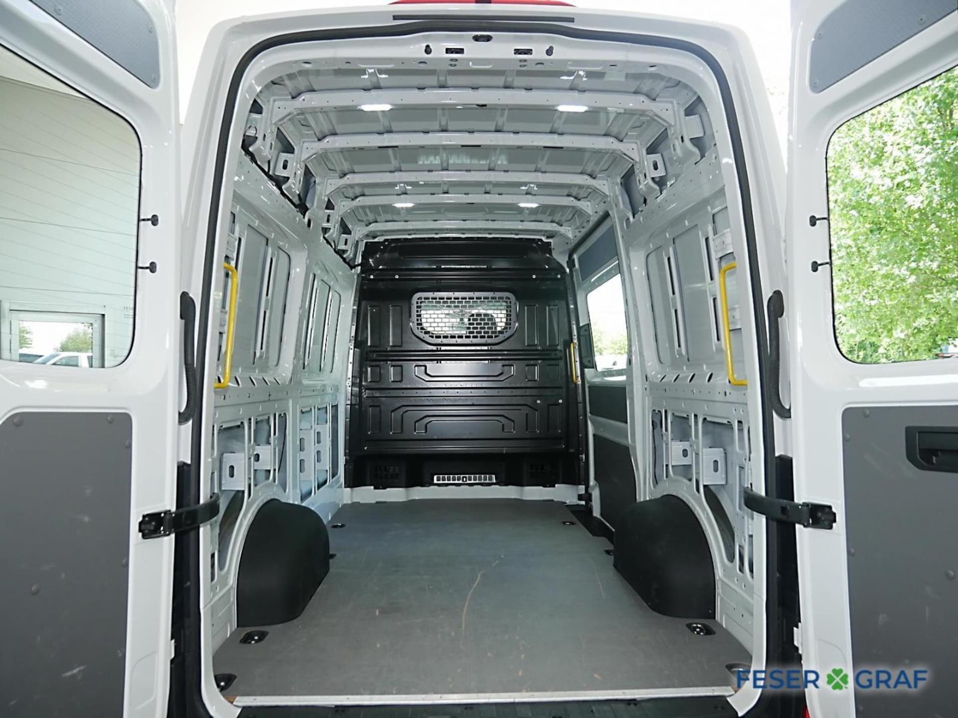 Volkswagen Crafter Kasten mittlerer Radstand