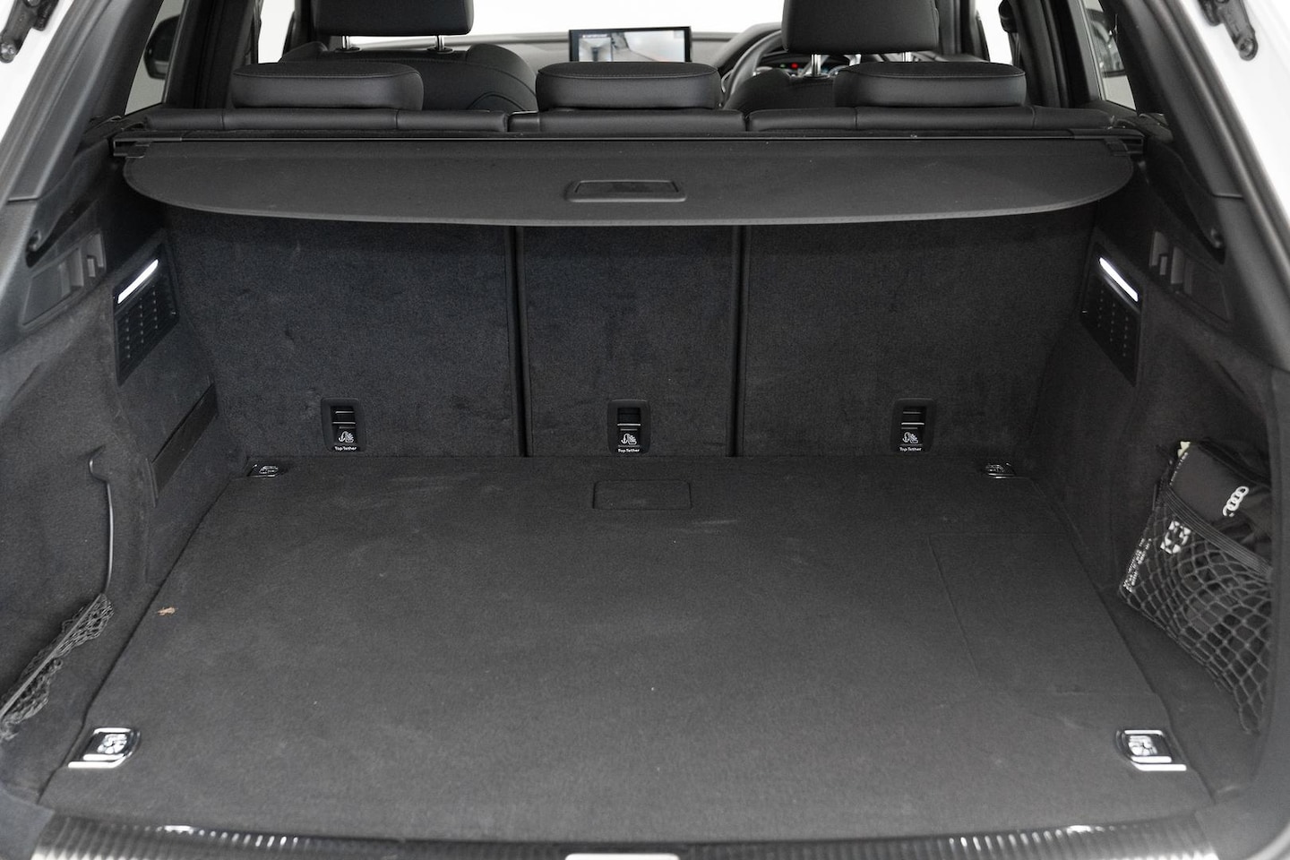 Image about Audi Q5 TFSI e S line 55 TFSI e quattro S tronic