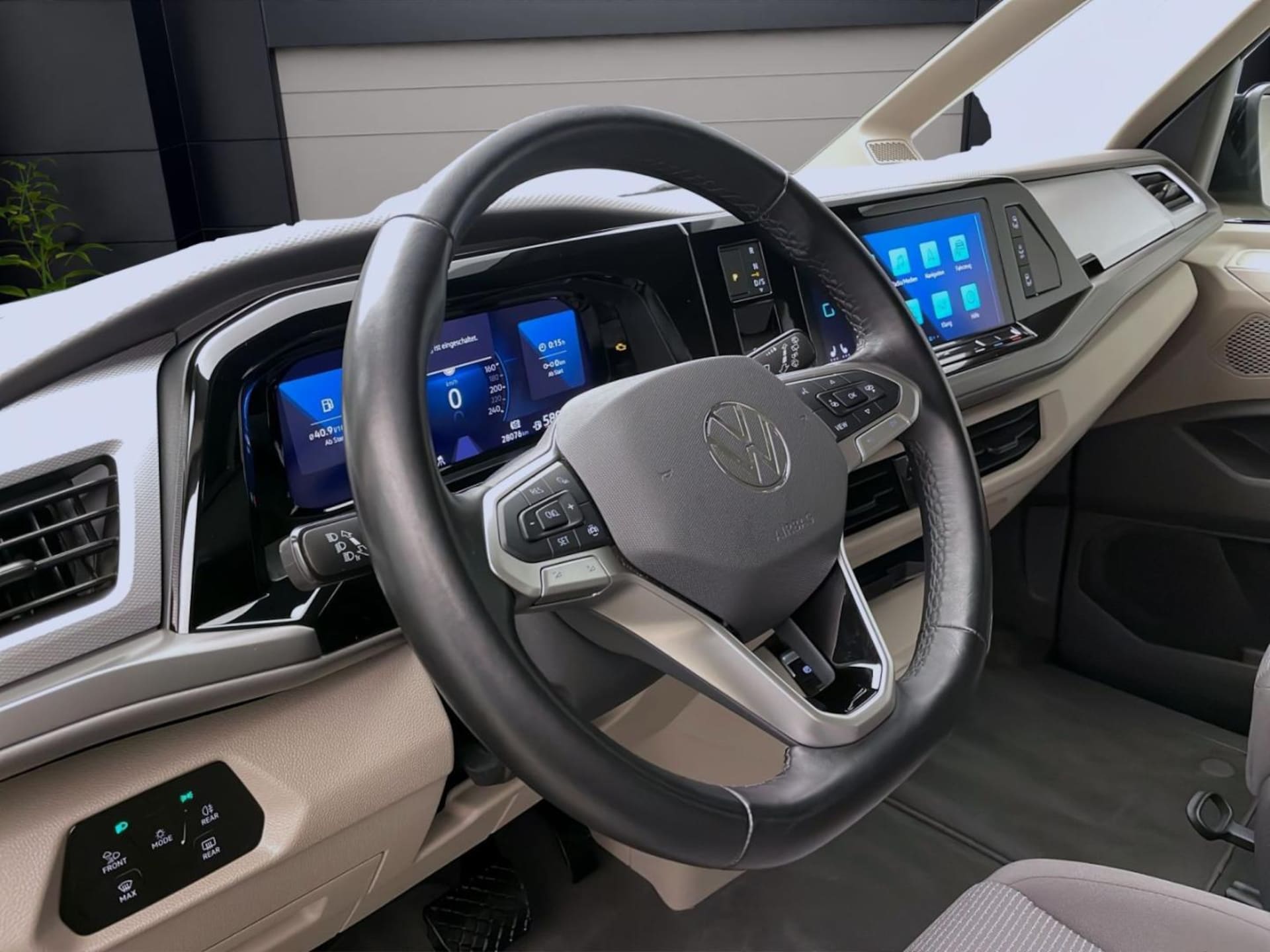 Volkswagen Multivan Basis-Modell