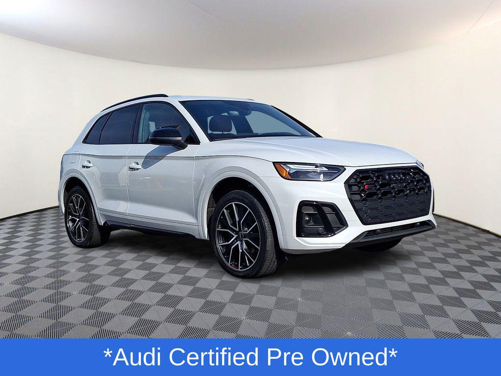 2023 Audi SQ5 Premium Plus's photo
