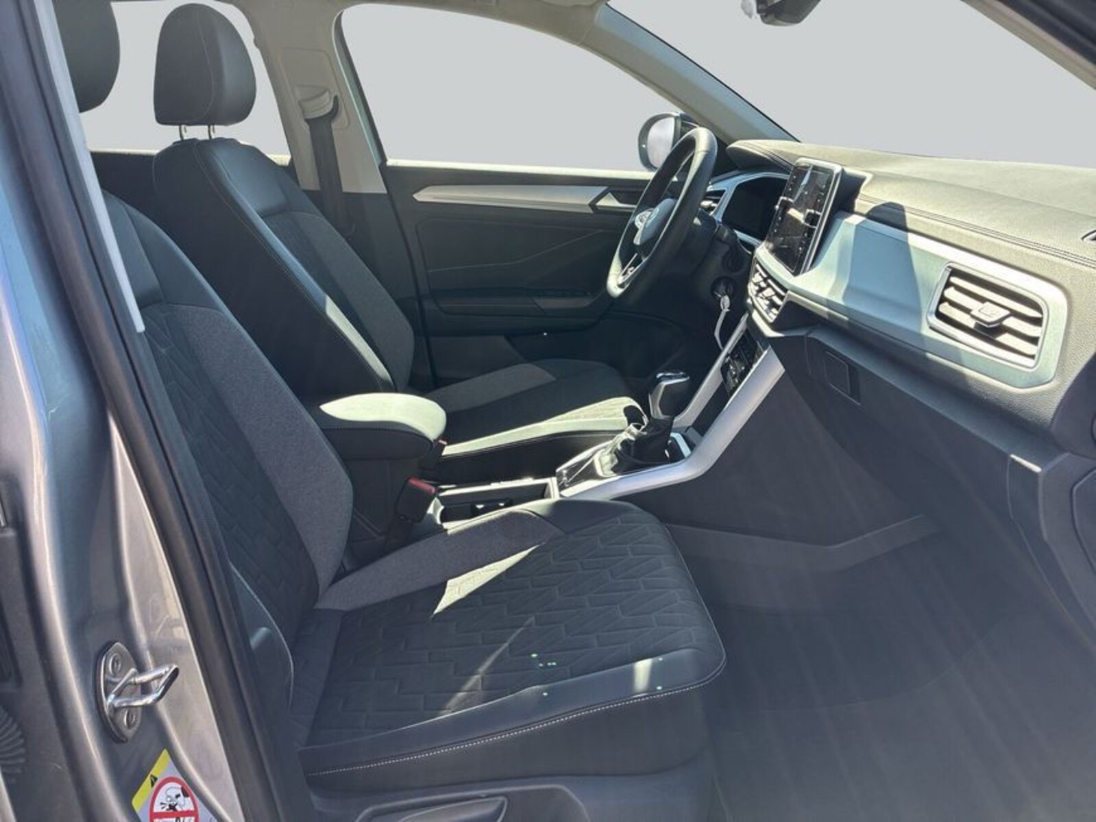 Volkswagen T-Roc – Bild 12