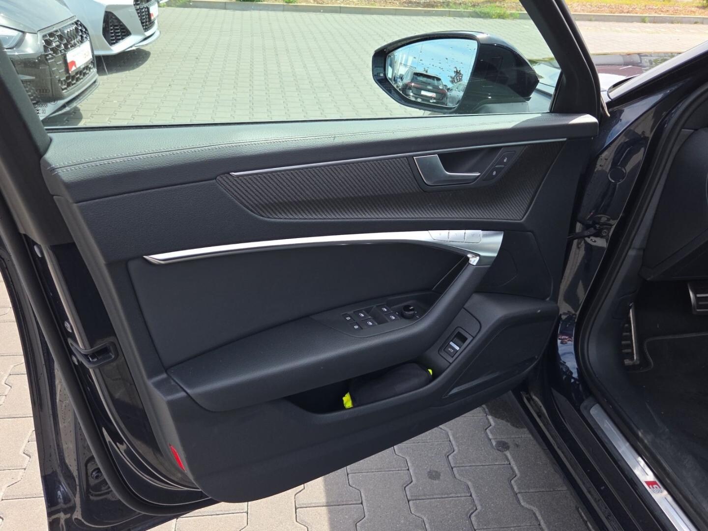 Bild über Audi S6 Avant TDI quattro tiptronic - für weitere Informationen kontaktieren Sie den Audi Partner