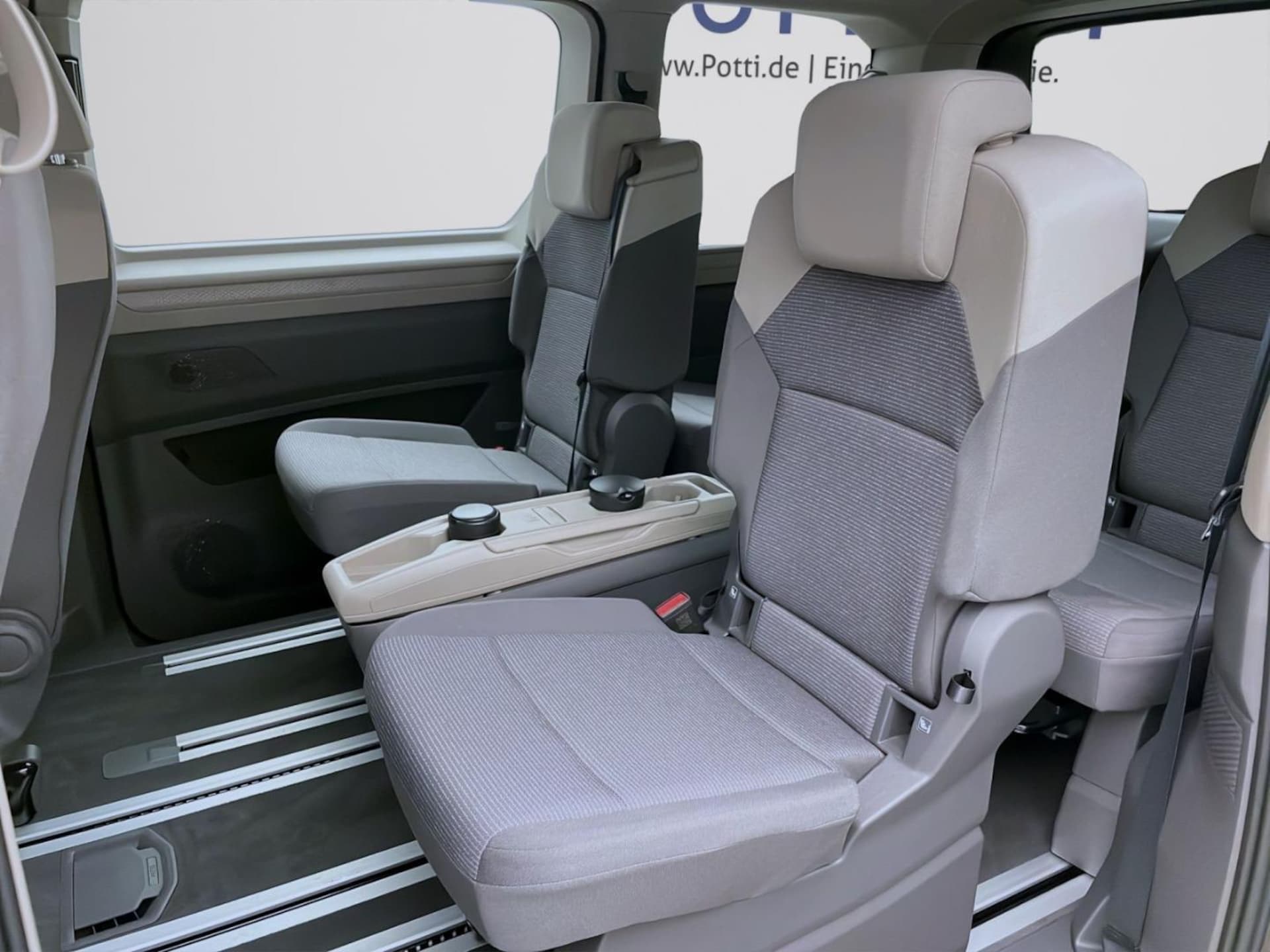Volkswagen Multivan Basis-Modell