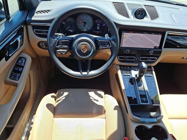 2023 Porsche Macan