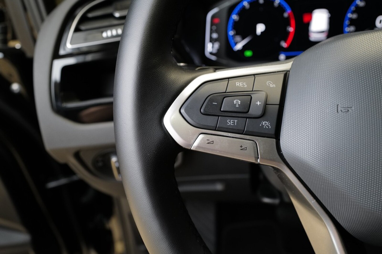 Volkswagen Touran – Bild 12