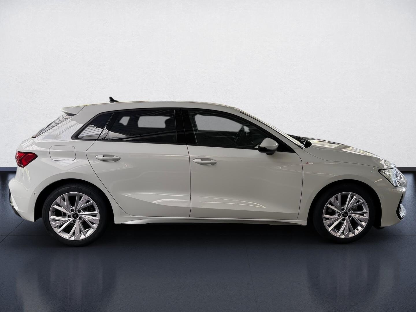 Bild über Audi A3 Sportback TFSI 110 kW S tronic - für weitere Informationen kontaktieren Sie den Audi Partner