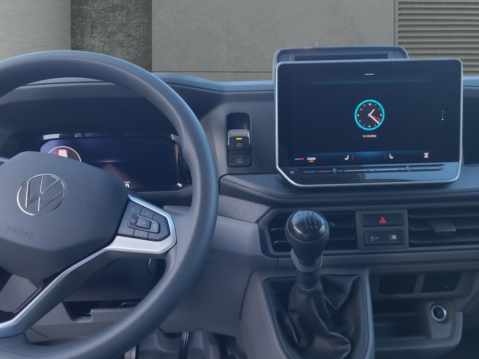 Volkswagen Crafter Kasten mittlerer Radstand – Bild 8