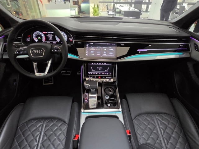 Audi Q7 55 TFSI quattro Premium 250 340 kW hp tiptronic 8