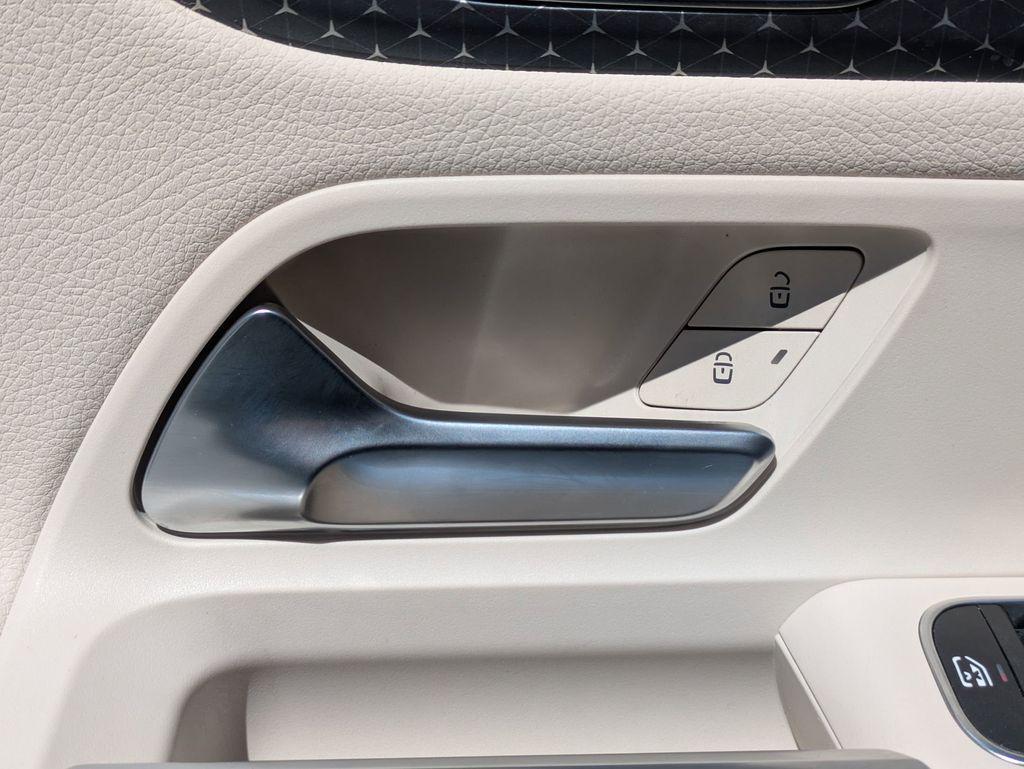 2025 Mercedes-Benz GLA GLA250 - Photo 11