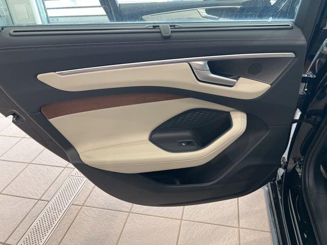 2026 Audi A6 Premium Plus - Photo 14