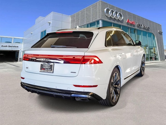 2026 Audi Q8