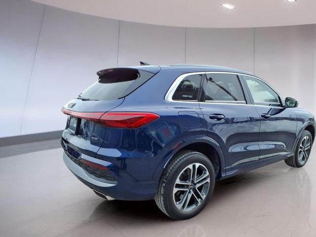 2025 Audi Q5 Premium - Photo 6