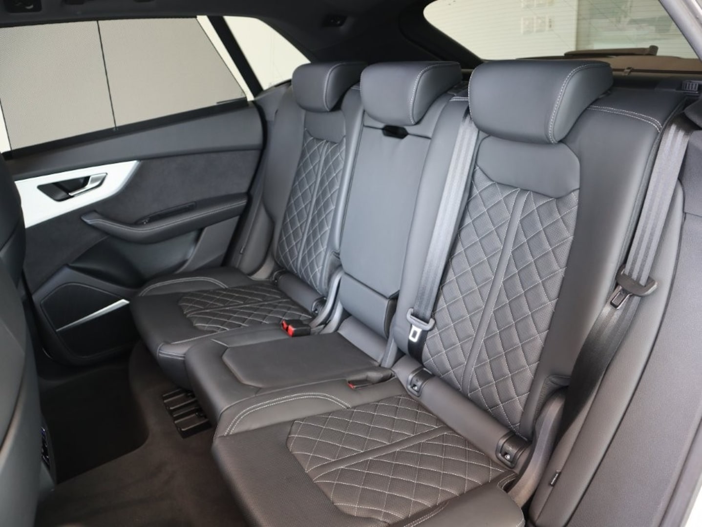 Audi Q8 SUV 50 TDI quattro 200(272) kW(PS) tiptronic for more details contact your dealer