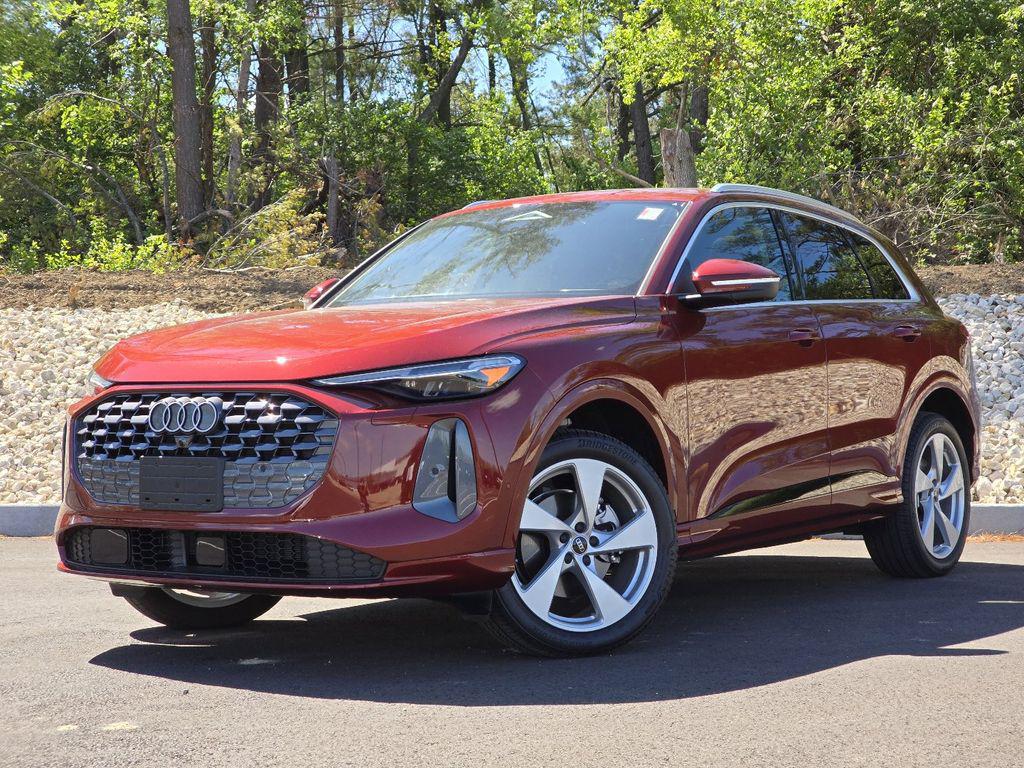 2025 Audi Q5 40 Premium Plus's photo