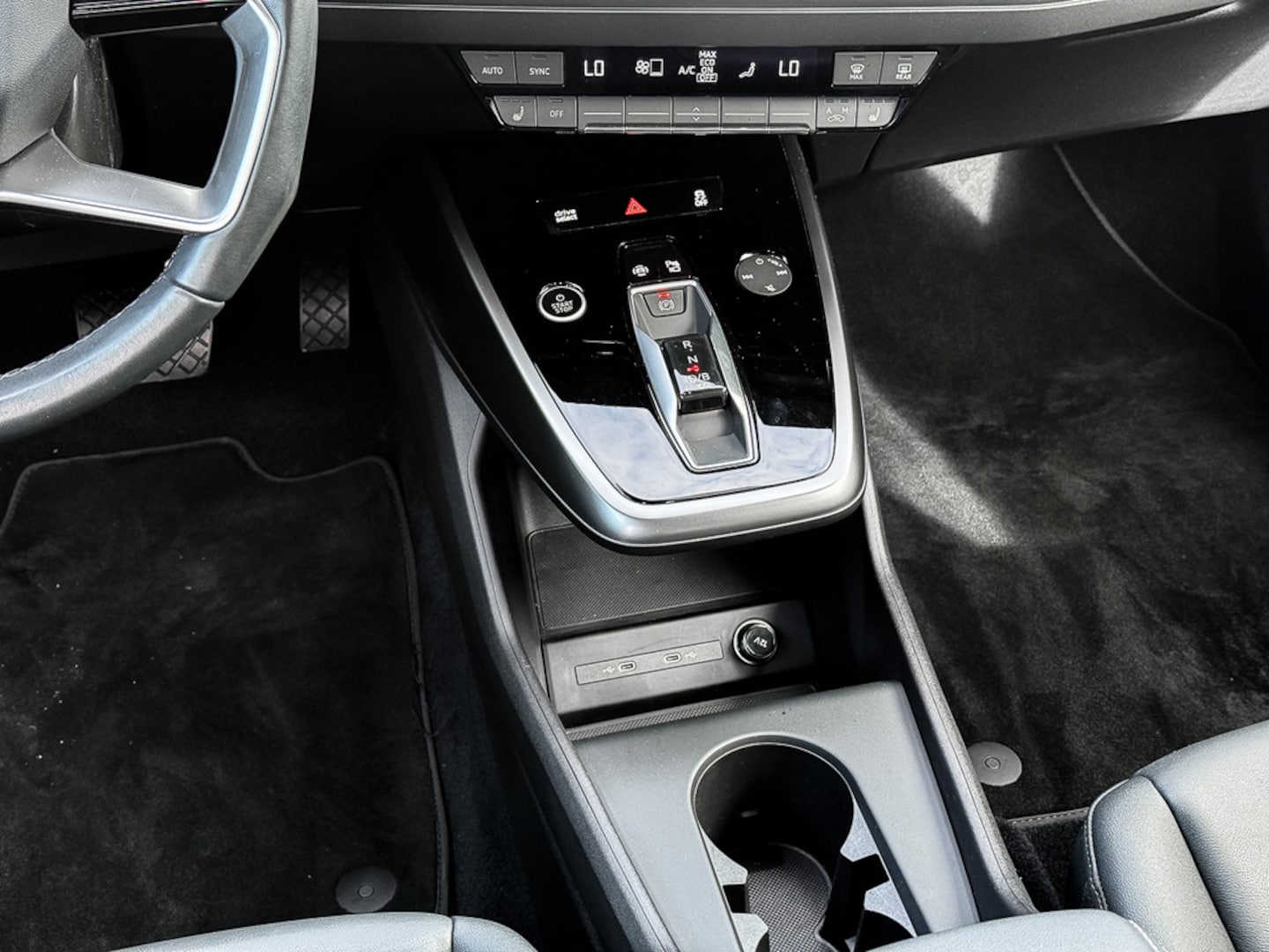 Bild über Audi Q4 Sportback e-tron 35 e-tron - für weitere Informationen kontaktieren Sie den Audi Partner