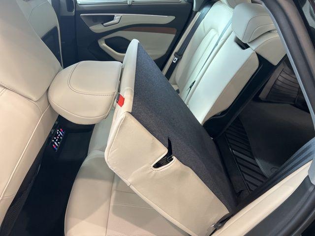 2026 Audi A6 Premium Plus - Photo 16
