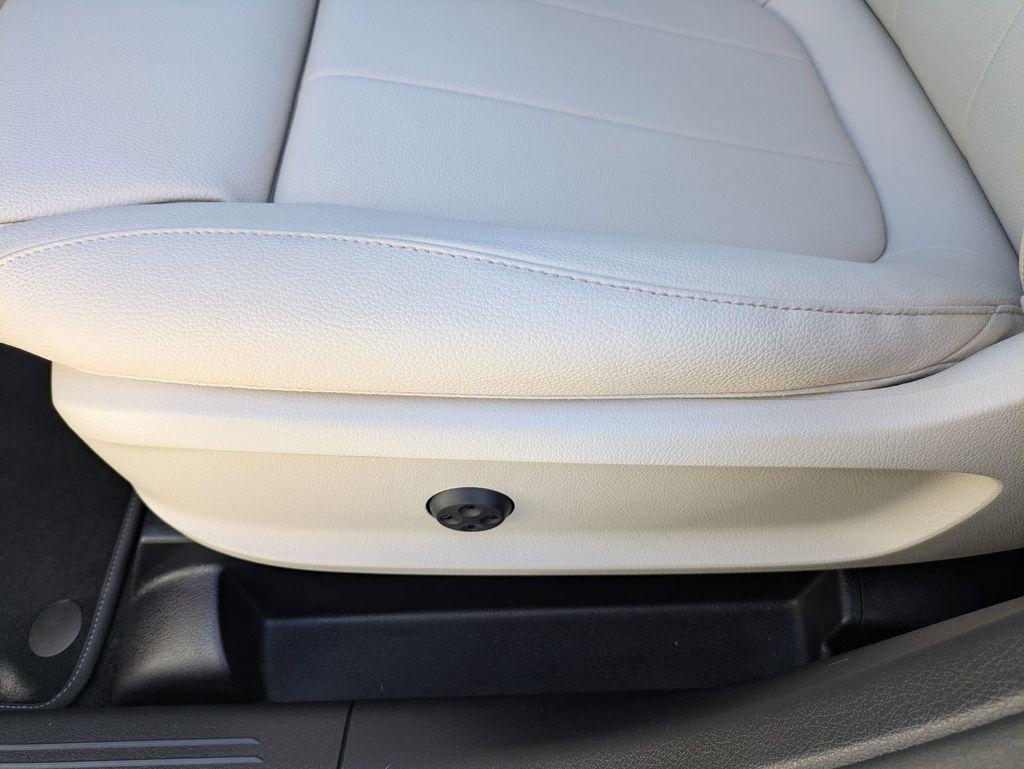 2025 Mercedes-Benz GLA GLA250 - Photo 14