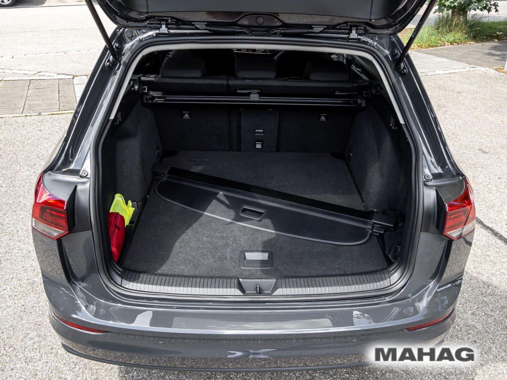 Volkswagen Golf Variant Life